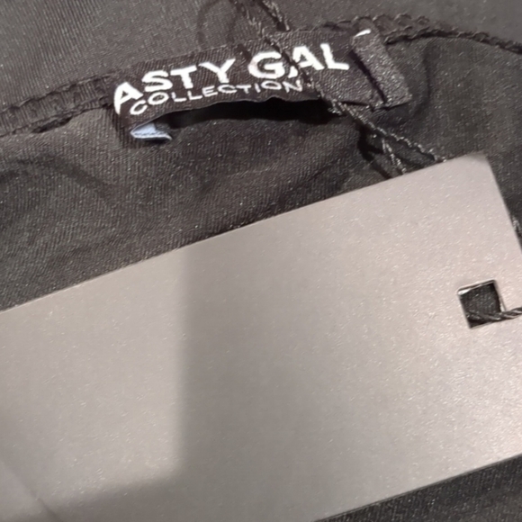 Nasty Gal Lace Me Up Bodysuit in Black size Large - Picture 4 of 6